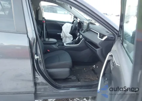 2021 Toyota Rav4 Le z USA, uszkodzony, nr VIN 2T3F1RFVXMW145997